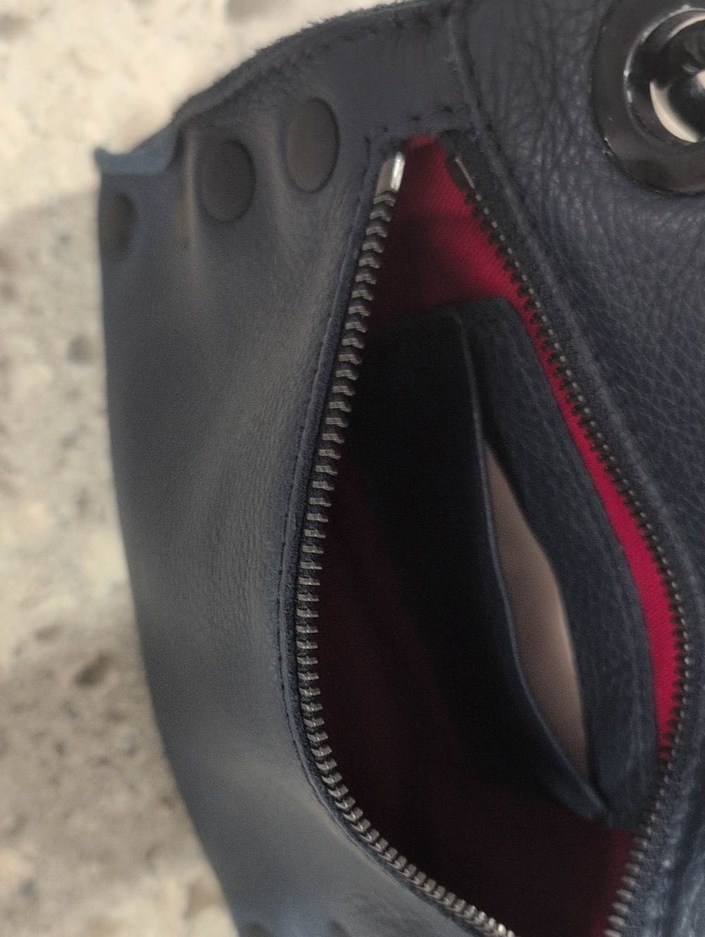 Hammit Tony Small In Navy Blue With Black Rivets - Picture 3 of 7